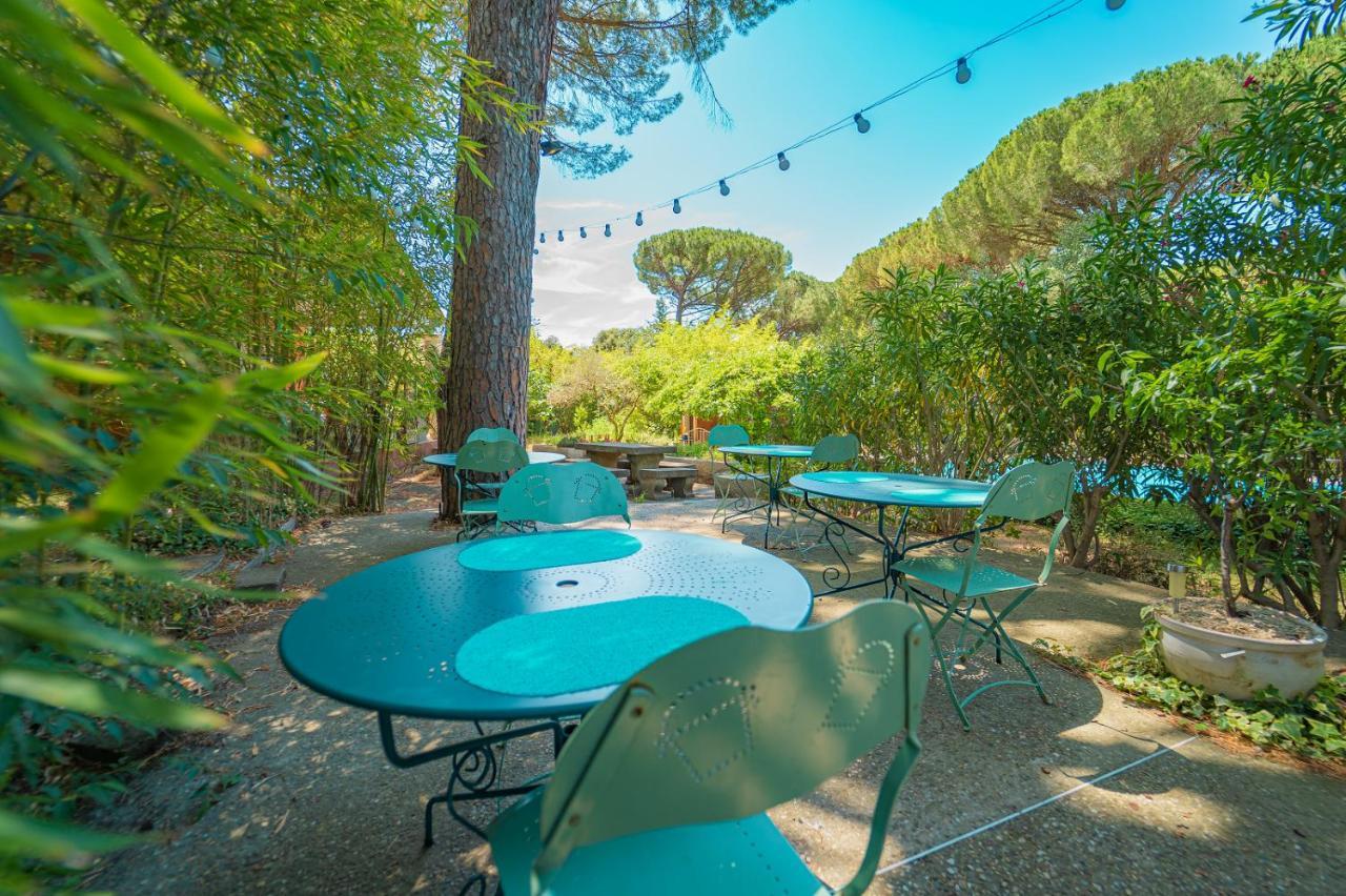 La Bastide Des Pins Bed and Breakfast Castillon-du-Gard Buitenkant foto