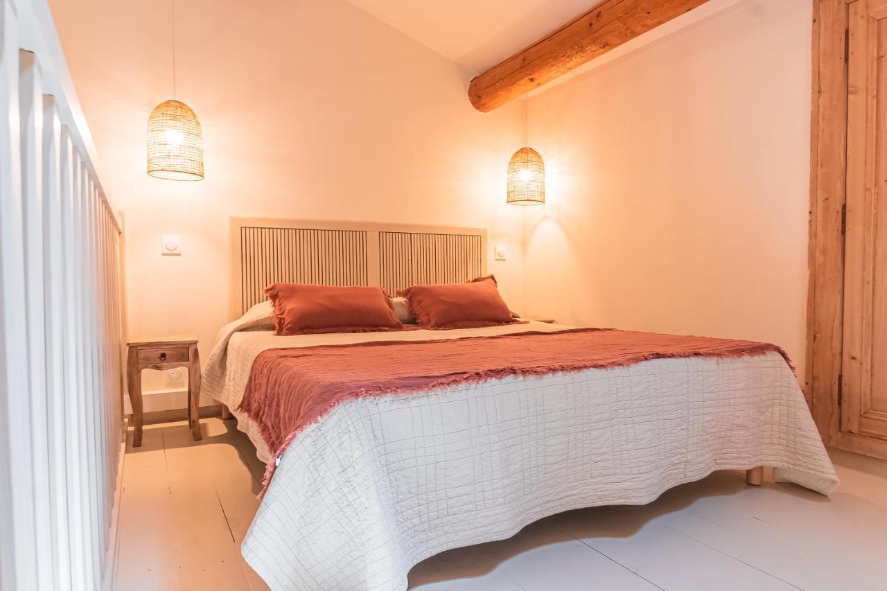 La Bastide Des Pins Bed and Breakfast Castillon-du-Gard Buitenkant foto