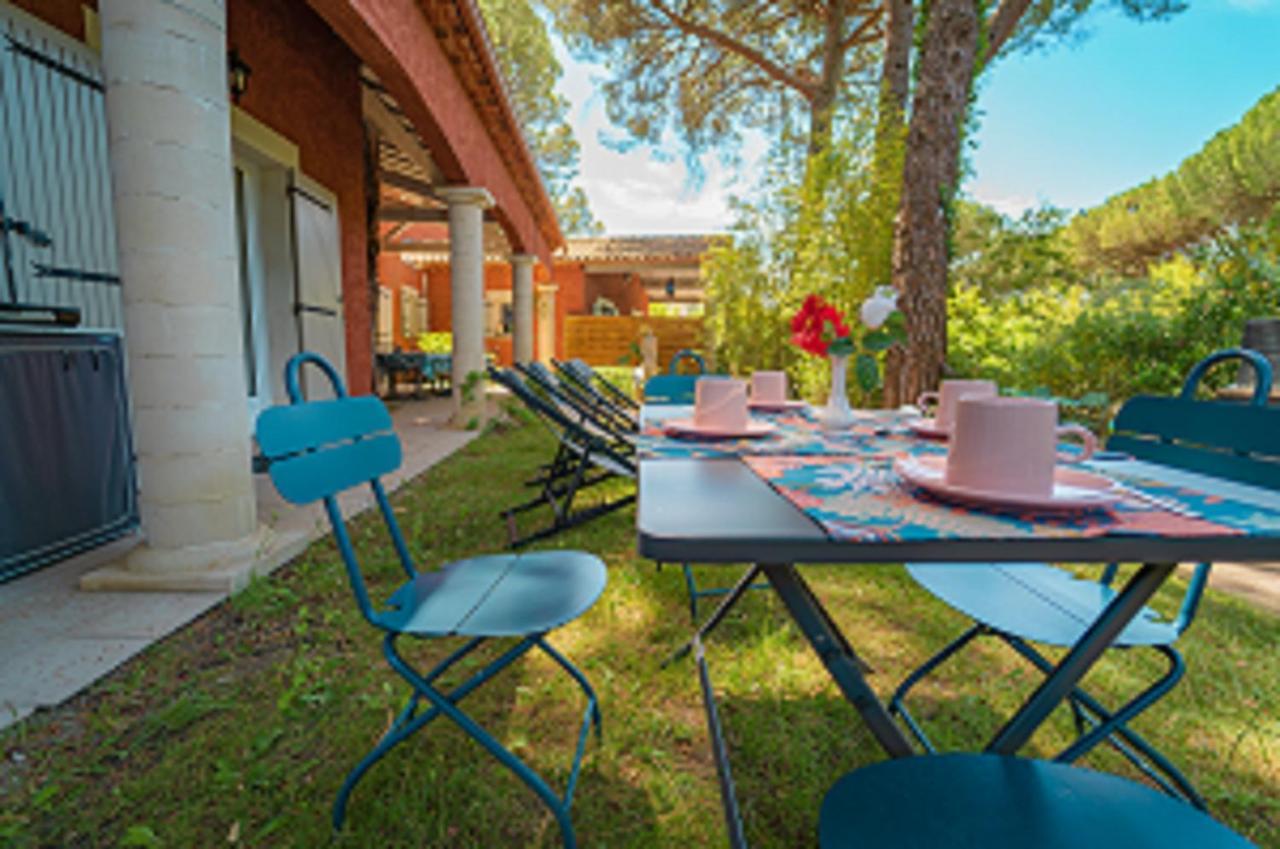 La Bastide Des Pins Bed and Breakfast Castillon-du-Gard Buitenkant foto