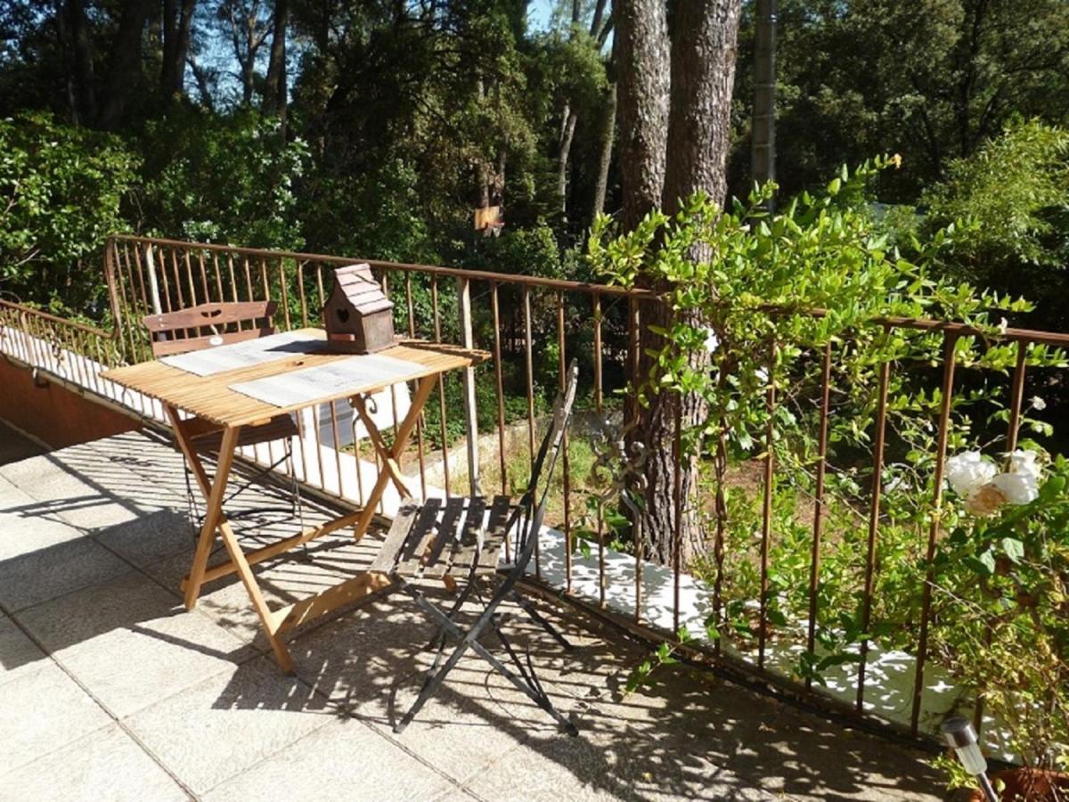 La Bastide Des Pins Bed and Breakfast Castillon-du-Gard Buitenkant foto